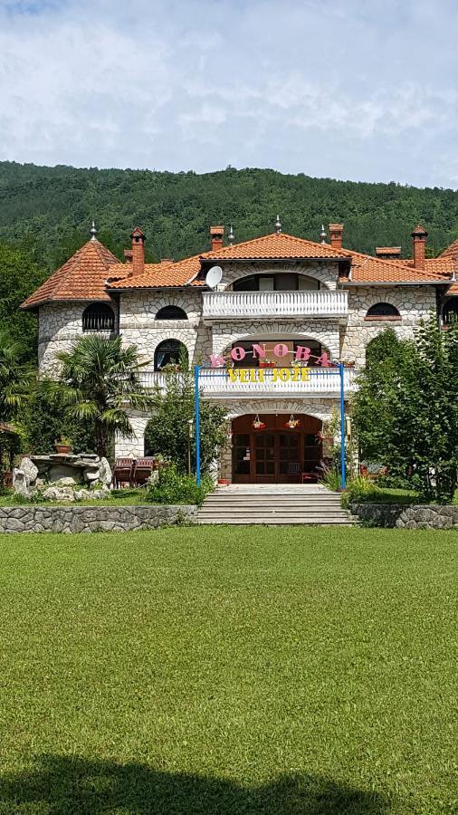 Bungalo Hotel Buzet Exterior foto